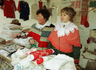 Den Hvide Butiks bod p� H.C. Andersen Julemarkedet 2004